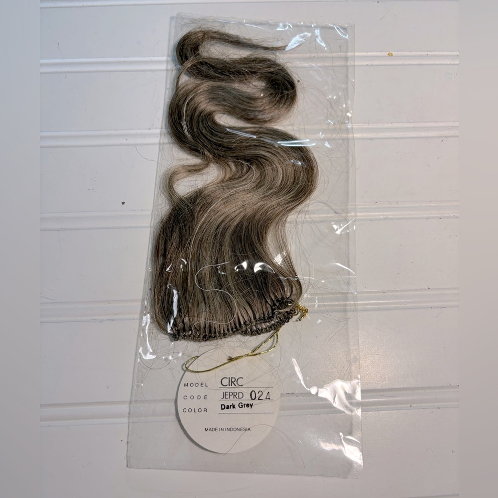 Jose Eber Hair Extension Approx 10" Wide x 12" Long Dark Gray Color New in pkg - Picture 2 of 3